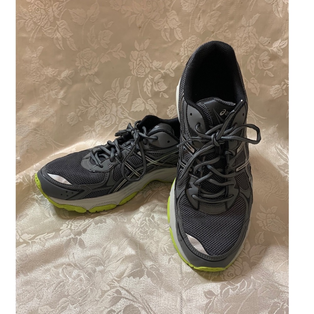 Men’s sneakers
